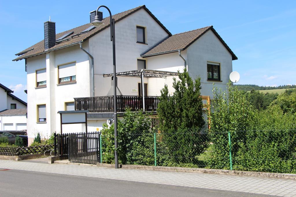 Big Ben'S Guesthouse Müllenbach Eksteriør bilde